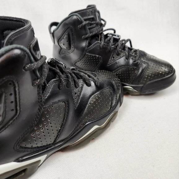 Nike Air Jordan 6 Black Cat Sneakers. - Picture 8 of 9